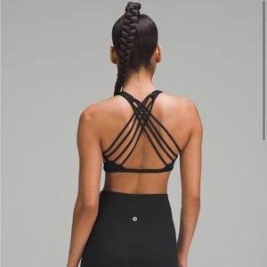 Free to be wild Lululemon sports bra. Size 4 (fits like a 2)